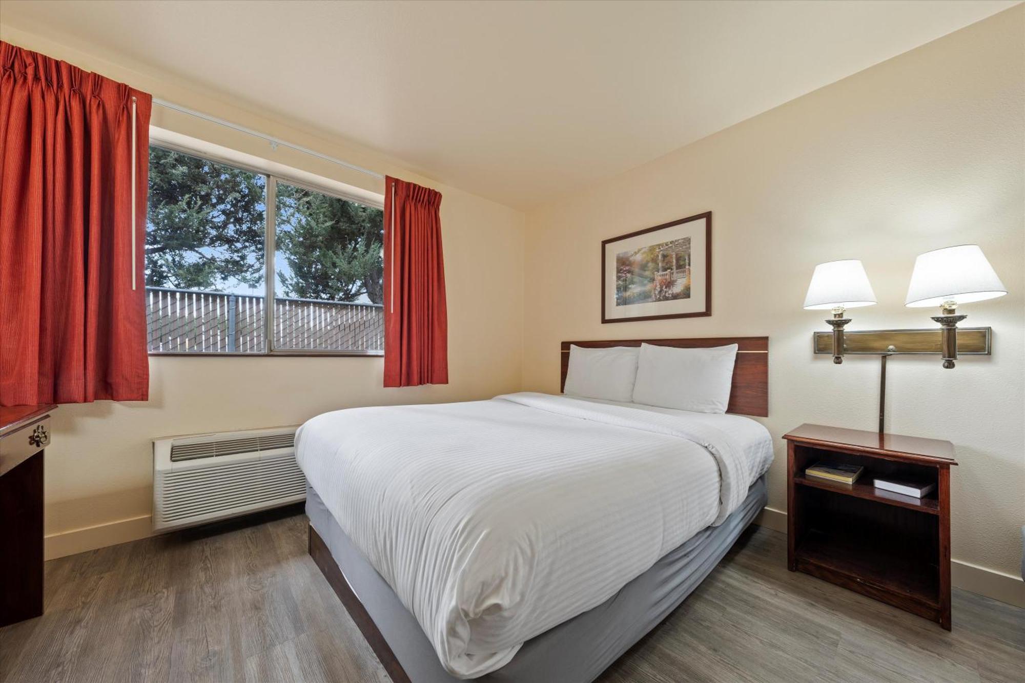 Quincy Inn And Suites Exteriér fotografie