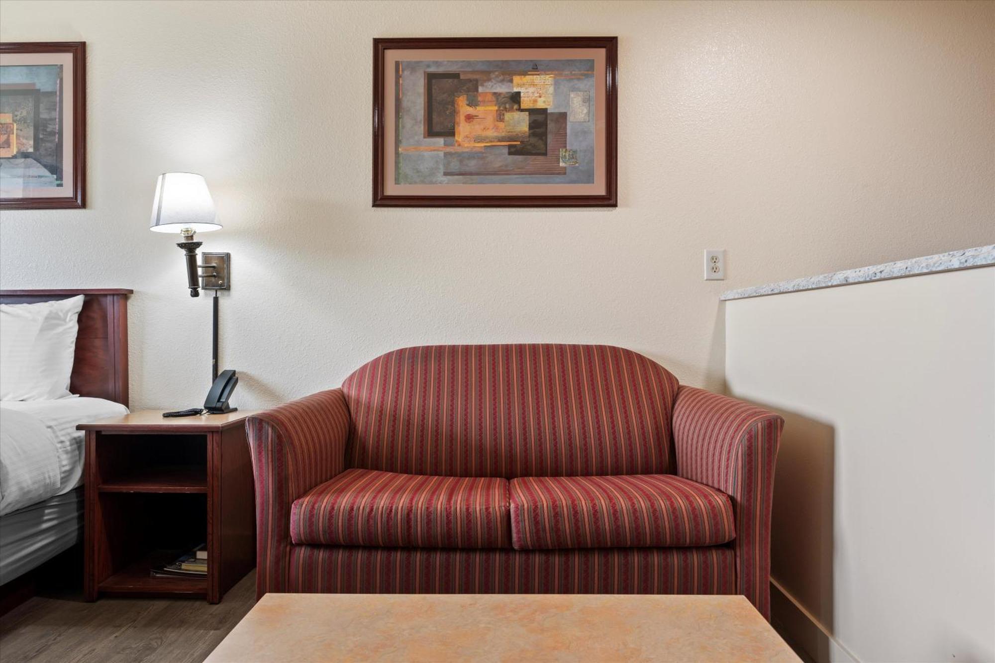 Quincy Inn And Suites Exteriér fotografie